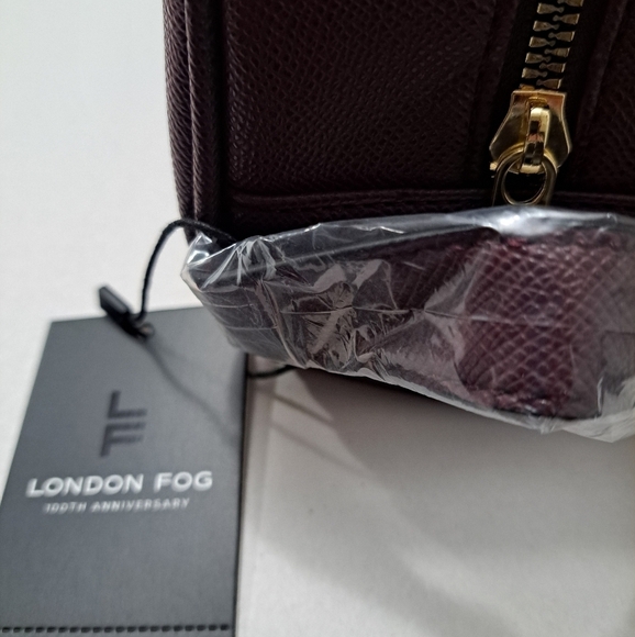 NWT London Fog 100th Anniversary Studded Cosmetic Case - Picture 8 of 9